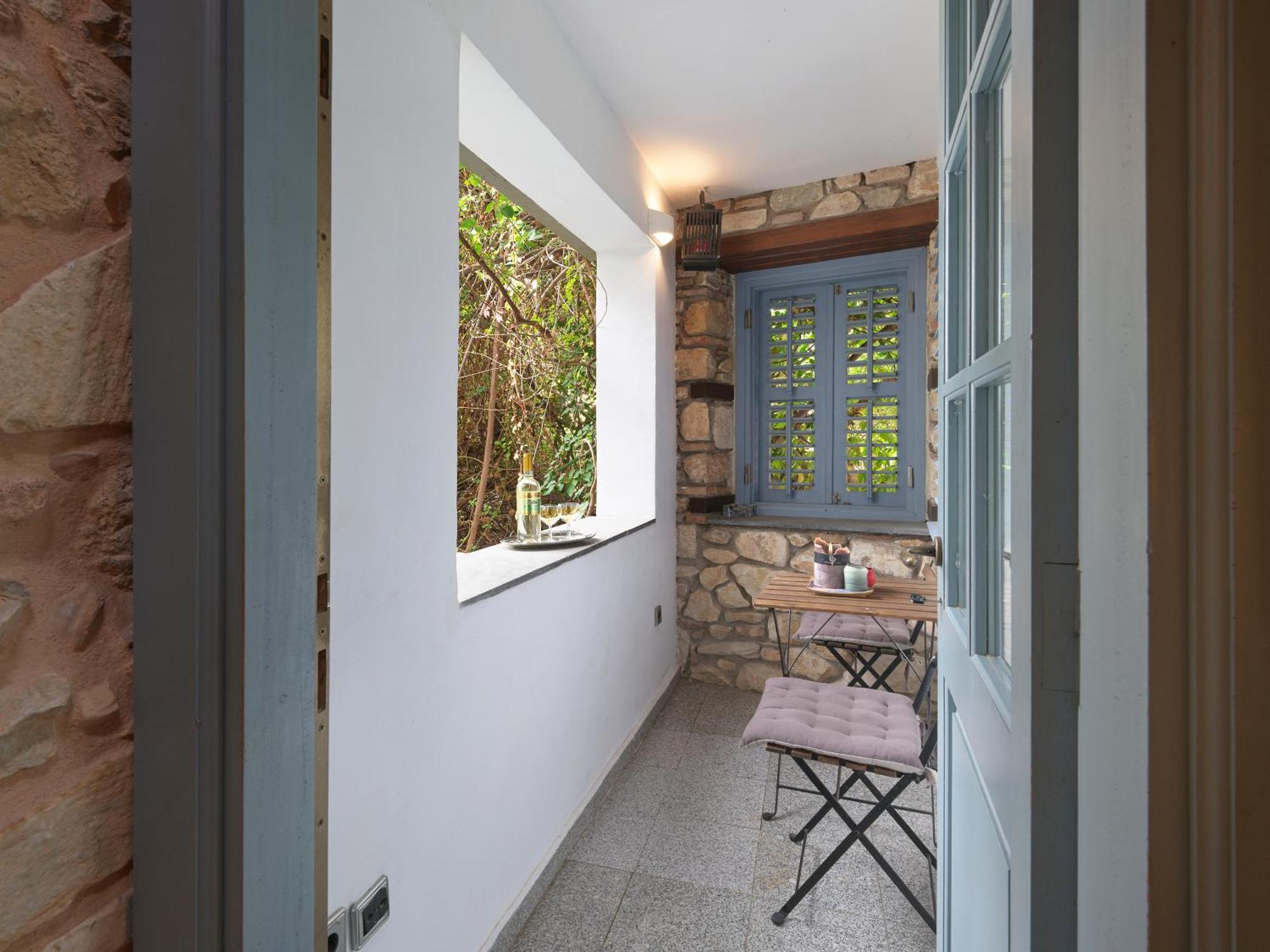 Live At The Acropolis Shadow - Under Super Scenic Anafiotika Apartment Athena Bagian luar foto