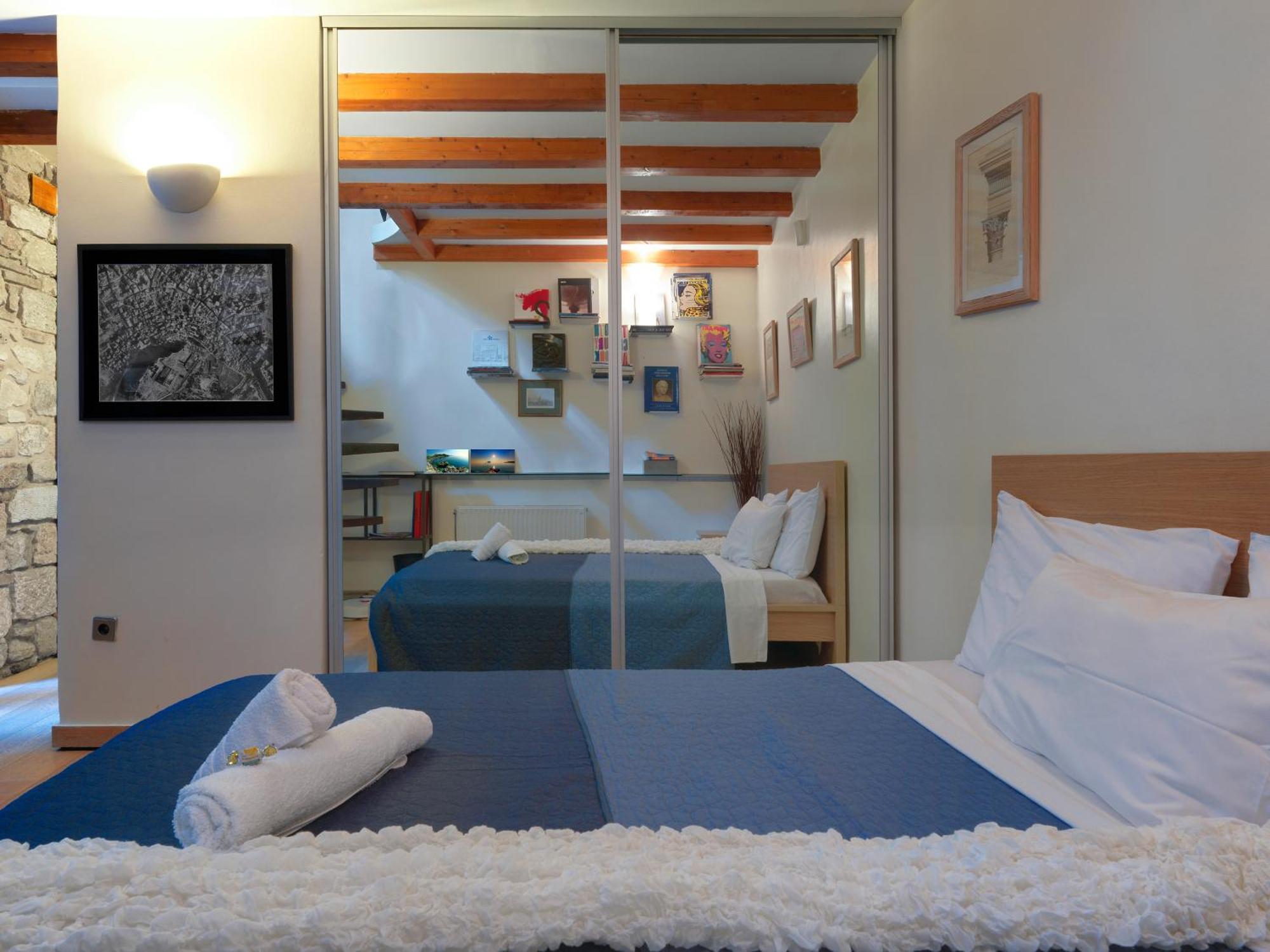 Live At The Acropolis Shadow - Under Super Scenic Anafiotika Apartment Athena Bagian luar foto