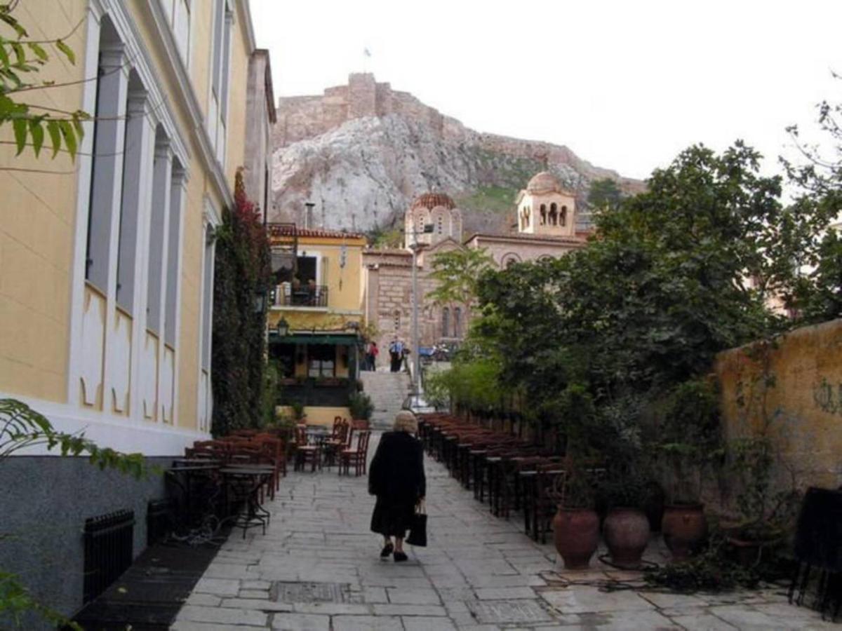Live At The Acropolis Shadow - Under Super Scenic Anafiotika Apartment Athena Bagian luar foto
